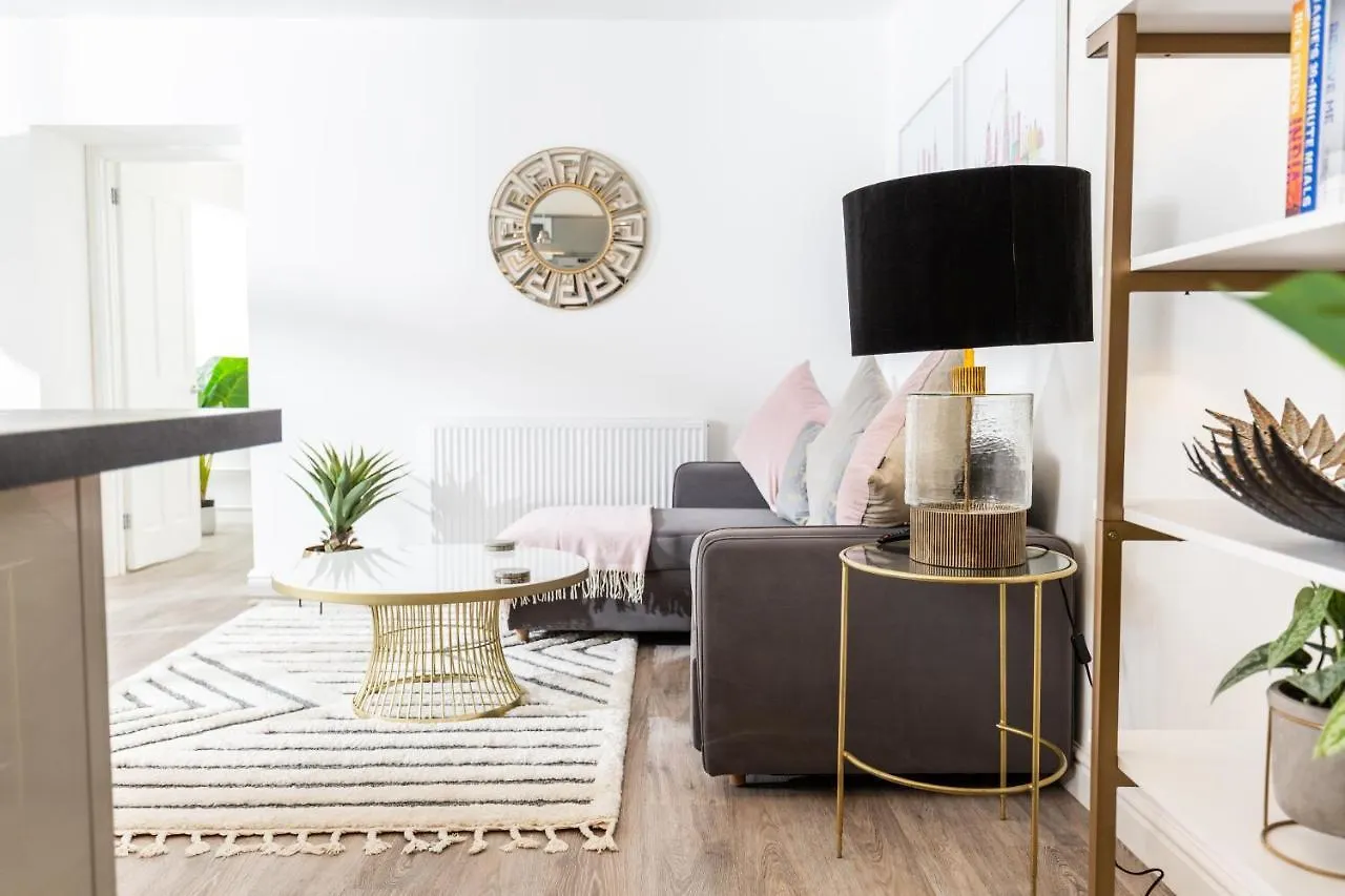 Elizabeth Flat 5 - By Luxury Apartments Cheltenham